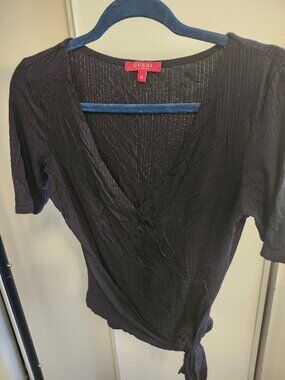 GUESS WRAP TOP  BLACK  SIZE M